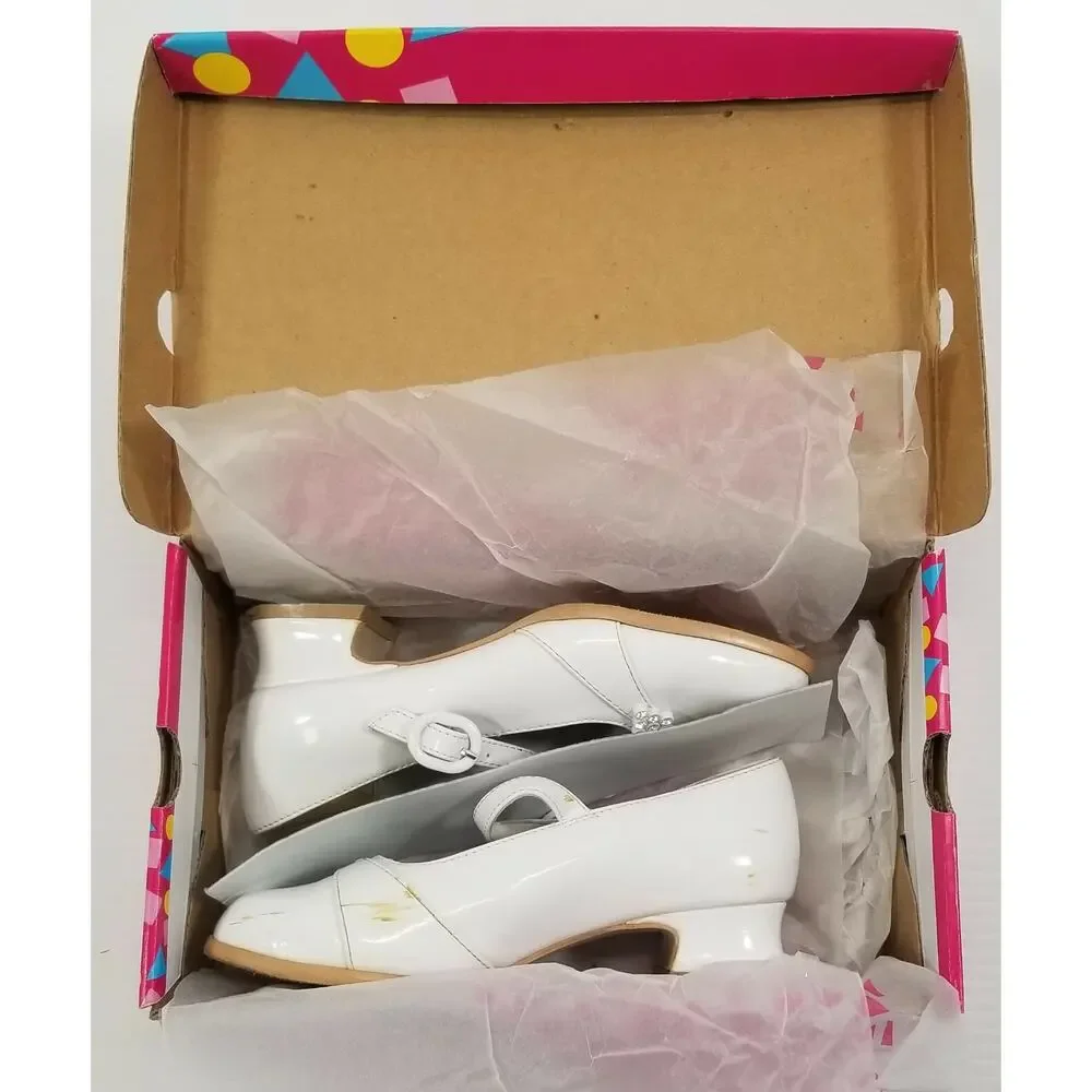 *D) Vintage Superstar Kid Girl's White Low Heel Strap Shoes 13